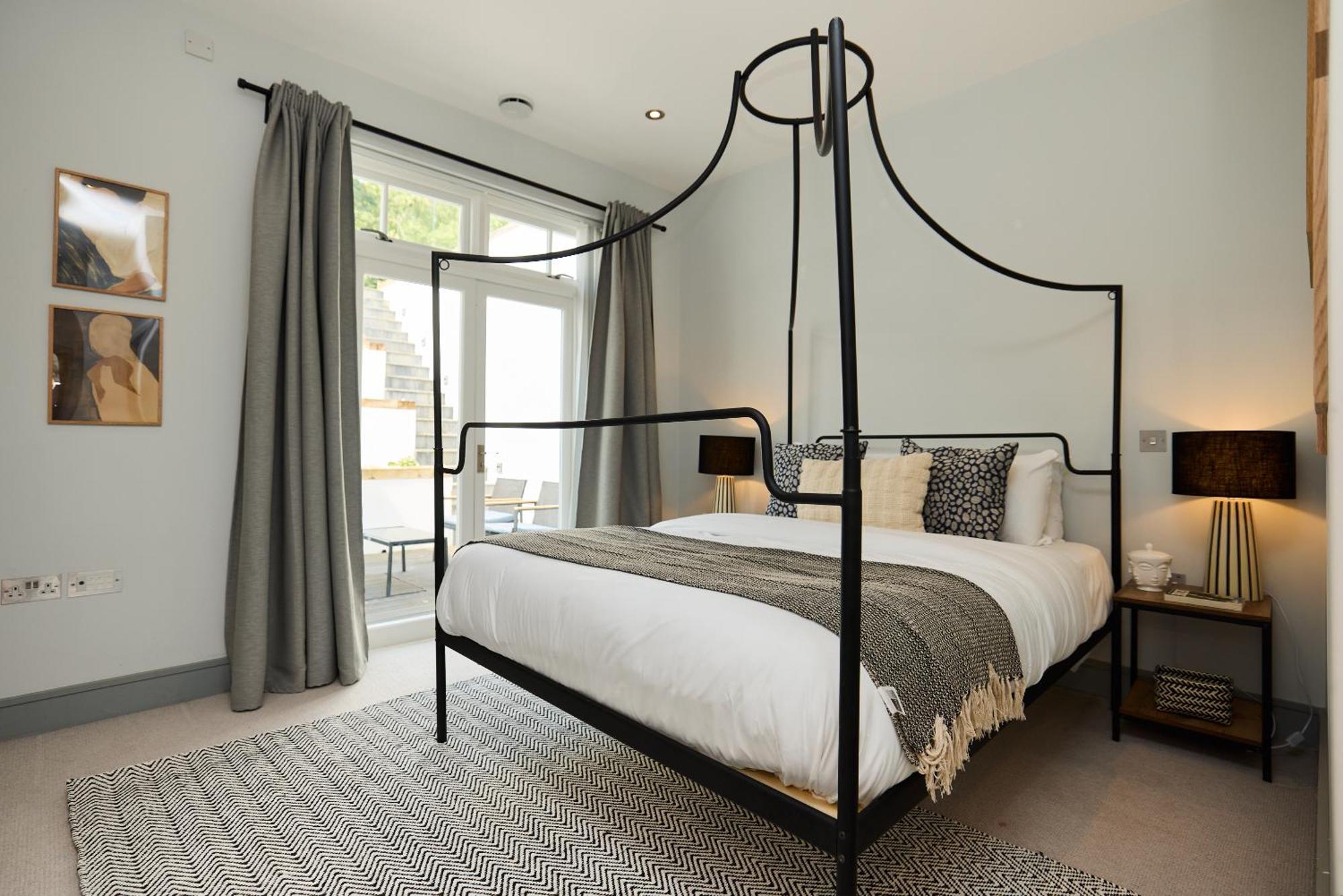The Putney Hideaway - Modern And Elegant 3bdr Flat With Patio Apartamento *