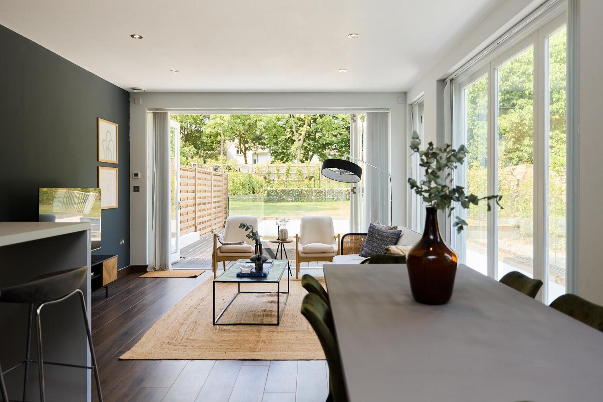 The Putney Hideaway - Modern And Elegant 3bdr Flat With Patio Londres